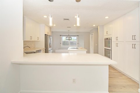 Villa ou maison à louer à Wellington, Floride: 4 chambres, 230.03 m2 № 2167936 - photo 14