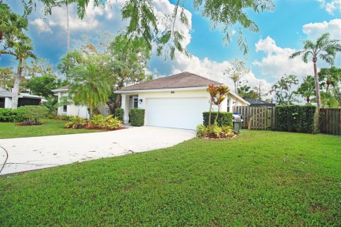 Villa ou maison à louer à Wellington, Floride: 4 chambres, 230.03 m2 № 2167936 - photo 3