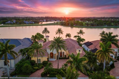 House in West Palm Beach, Florida 4 bedrooms, 489.78 sq.m. № 2248569