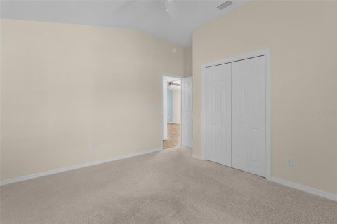 House in The Villages, Florida 3 bedrooms, 130.06 sq.m. № 2322885 - photo 26