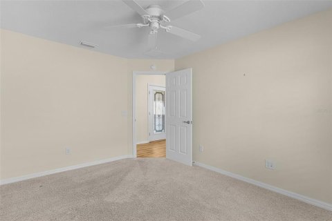 House in The Villages, Florida 3 bedrooms, 130.06 sq.m. № 2322885 - photo 28