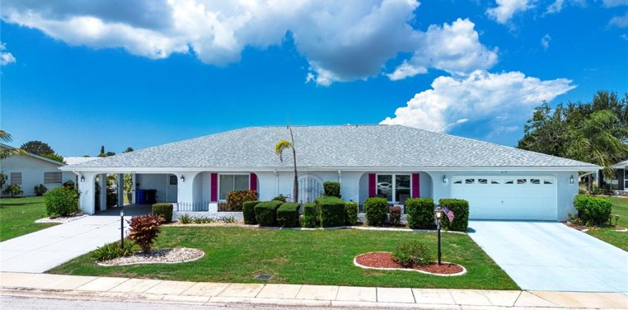 House in Sun City Center, Florida 2 bedrooms, 140.84 sq.m. № 1916544