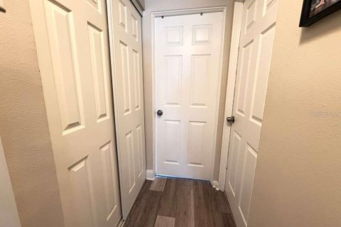 Villa ou maison à vendre à Tampa, Floride: 4 chambres, 128.67 m2 № 2138976 - photo 18