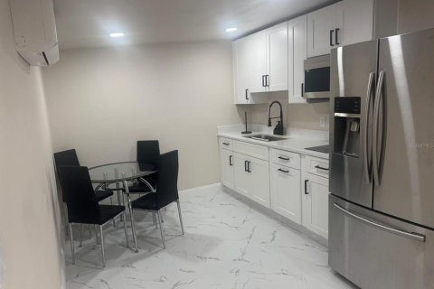 Villa ou maison à vendre à Tampa, Floride: 4 chambres, 128.67 m2 № 2138976 - photo 23