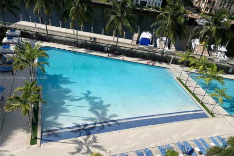 Condominio en venta en Aventura, Florida, 1 dormitorio, 112.78 m2 № 1935100 - foto 26