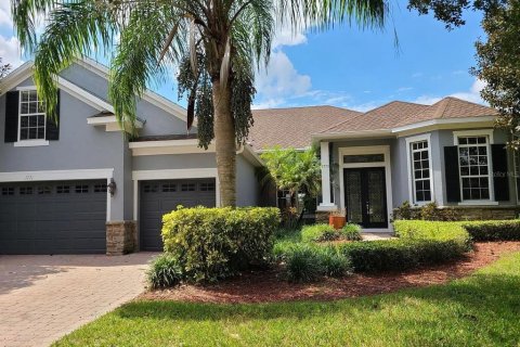 House in Kissimmee, Florida 4 bedrooms, 298.49 sq.m. № 1733530 - photo 1