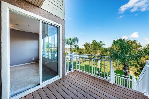 Townhouse in Tampa, Florida 3 bedrooms, 235.97 sq.m. № 2373830 - photo 11