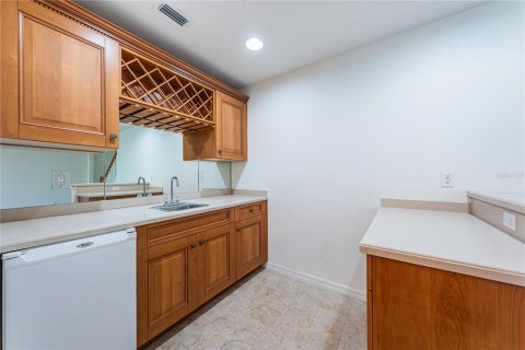 Townhouse in Tampa, Florida 3 bedrooms, 235.97 sq.m. № 2373830 - photo 27