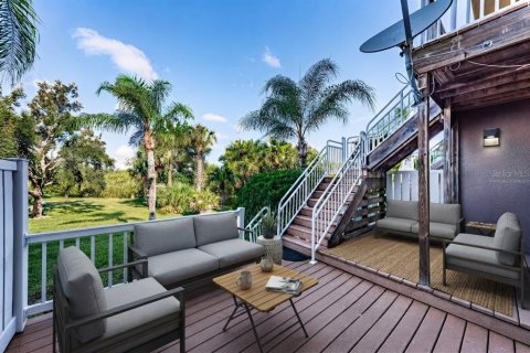 Townhouse in Tampa, Florida 3 bedrooms, 235.97 sq.m. № 2373830 - photo 28
