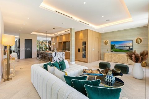 Купить виллу или дом в Майами-Бич, Флорида 6 спален, 478.54м2, № 2080902 - фото 15