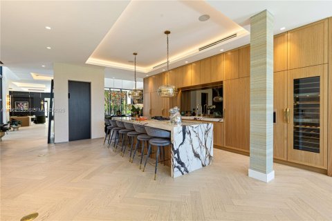 Купить виллу или дом в Майами-Бич, Флорида 6 спален, 478.54м2, № 2080902 - фото 19