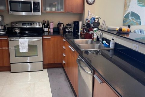 Copropriété à louer à Sunny Isles Beach, Floride: 1 chambre, 92.9 m2 № 2022891 - photo 3