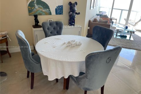 Copropriété à louer à Sunny Isles Beach, Floride: 1 chambre, 92.9 m2 № 2022891 - photo 9