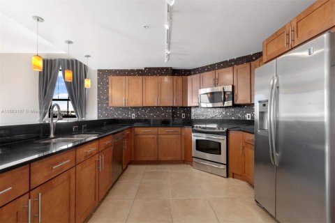 Купить кондоминиум в Майами, Флорида 2 спальни, 141.03м2, № 1932056 - фото 5