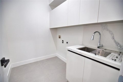 Casa en venta en Rotonda, Florida, 3 dormitorios, 211.63 m2 № 1826697 - foto 11