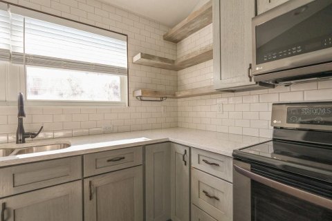 Купить кондоминиум в Саммерфилд, Флорида 3 комнаты, 102.1м2, № 1546091 - фото 13