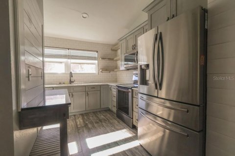 Купить кондоминиум в Саммерфилд, Флорида 3 комнаты, 102.1м2, № 1546091 - фото 8