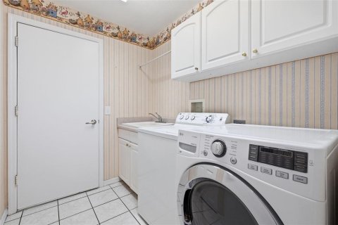 House in Trinity, Florida 2 bedrooms, 170.66 sq.m. № 2122785 - photo 29