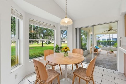 House in Trinity, Florida 2 bedrooms, 170.66 sq.m. № 2122785 - photo 8