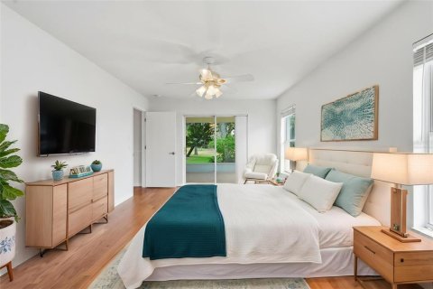 House in Trinity, Florida 2 bedrooms, 170.66 sq.m. № 2122785 - photo 21