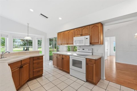 House in Trinity, Florida 2 bedrooms, 170.66 sq.m. № 2122785 - photo 3