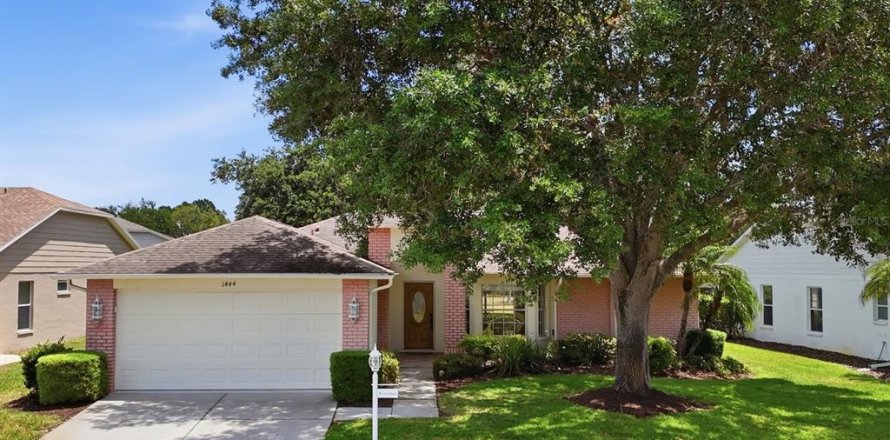 House in Trinity, Florida 2 bedrooms, 170.66 sq.m. № 2122785