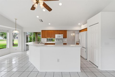 House in Trinity, Florida 2 bedrooms, 170.66 sq.m. № 2122785 - photo 18