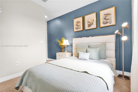 Condo in Doral, Florida, 2 bedrooms  № 1696607 - photo 26