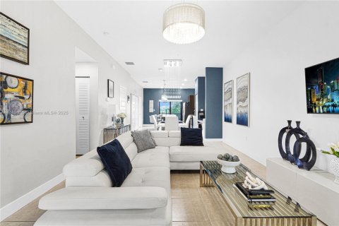 Condo in Doral, Florida, 2 bedrooms  № 1696607 - photo 23