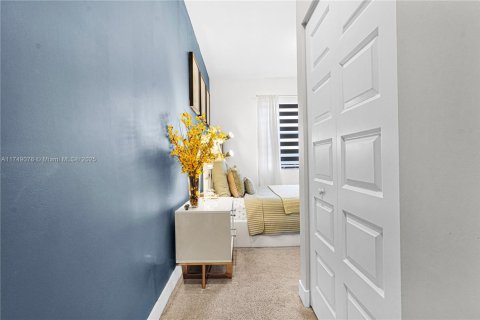 Condo in Doral, Florida, 2 bedrooms  № 1696607 - photo 28