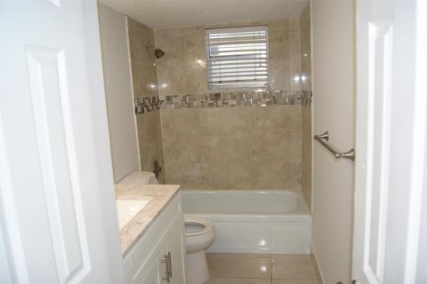 Copropriété à louer à Plantation, Floride: 2 chambres, 117.06 m2 № 2400869 - photo 6
