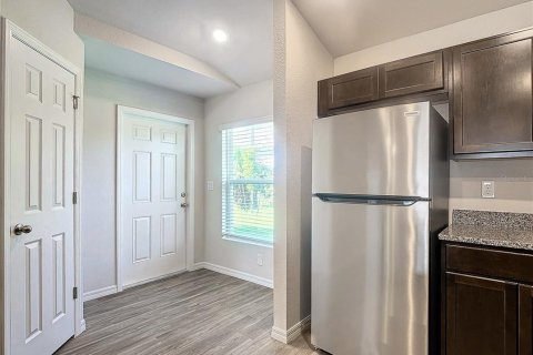 Commercial property in Punta Gorda, Florida 6 bedrooms, 195.47 sq.m. № 1888526 - photo 6