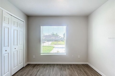 Commercial property in Punta Gorda, Florida 6 bedrooms, 195.47 sq.m. № 1888526 - photo 7