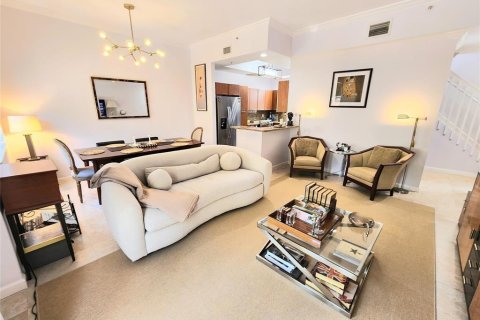 Touwnhouse à vendre à Lighthouse Point, Floride: 2 chambres, 132.85 m2 № 2187446 - photo 4