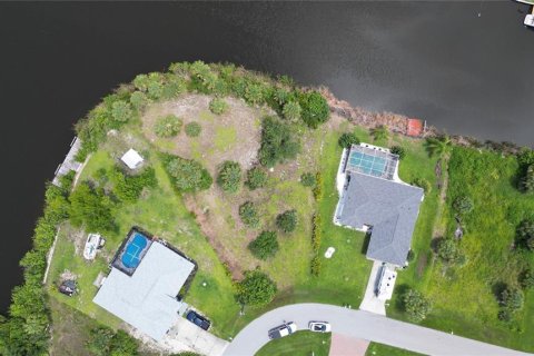 Terreno en venta en Port Charlotte, Florida № 1884487 - foto 2