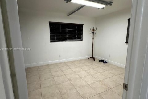 Купить кондоминиум в Майами, Флорида 2 спальни, 105.91м2, № 2044128 - фото 5