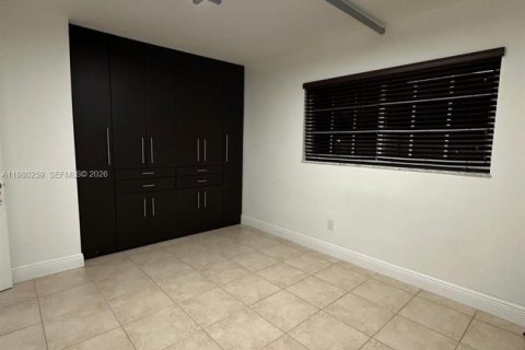 Кондоминиум с 2 спальнями в Майами, Флорида № 2044128