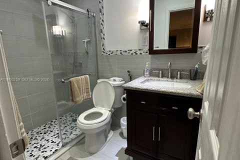 Купить кондоминиум в Майами, Флорида 2 спальни, 105.91м2, № 2044128 - фото 9