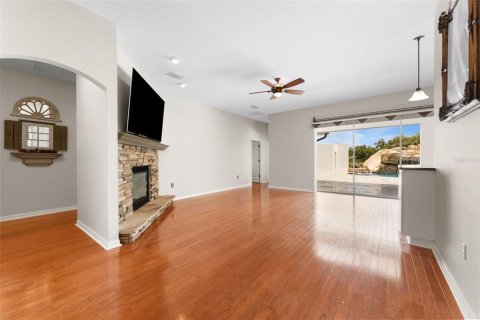 House in Fish Hawk, Florida 5 bedrooms, 287.81 sq.m. № 1815835 - photo 9