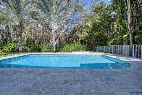 Купить виллу или дом в Палм-Бич-Гарденс, Флорида 3 спальни, 219.16м2, № 2027181 - фото 14