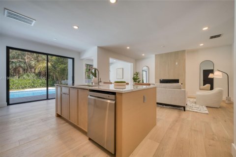 Купить виллу или дом в Палм-Бич-Гарденс, Флорида 3 спальни, 219.16м2, № 2027181 - фото 25