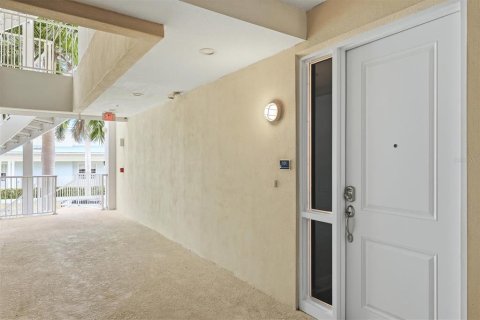 Condo in Bradenton, Florida, 3 bedrooms № 2393466 - photo 8