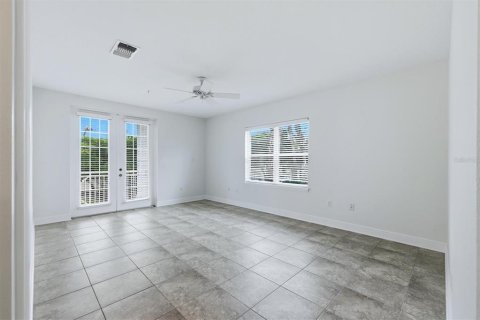 Condo in Bradenton, Florida, 3 bedrooms № 2393466 - photo 5