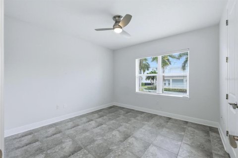 Condo in Bradenton, Florida, 3 bedrooms № 2393466 - photo 25