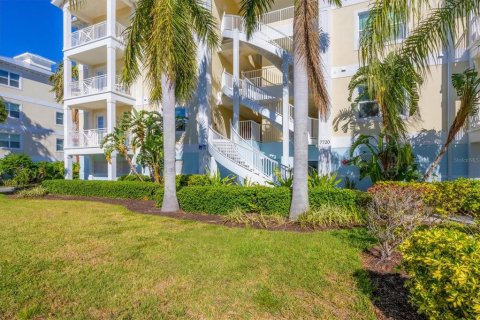 Condo in Bradenton, Florida, 3 bedrooms № 2393466 - photo 4