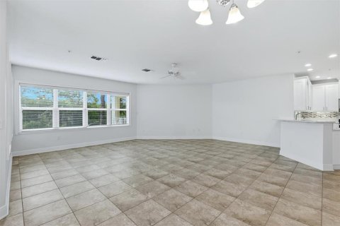 Condo in Bradenton, Florida, 3 bedrooms № 2393466 - photo 12