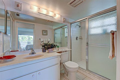 Condo in Venice, Florida, 2 bedrooms  № 1571929 - photo 14