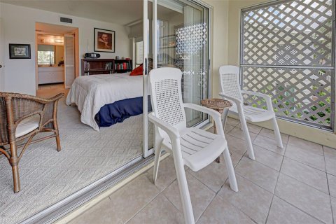 Condo in Venice, Florida, 2 bedrooms  № 1571929 - photo 12
