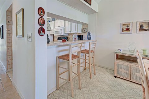 Condo in Venice, Florida, 2 bedrooms  № 1571929 - photo 23