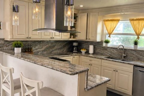 Villa ou maison à vendre à Brooksville, Floride: 6 chambres, 668.9 m2 № 2399554 - photo 28